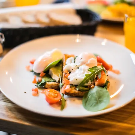 Vesper House Hotel 2*