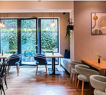Vesper House Hotel