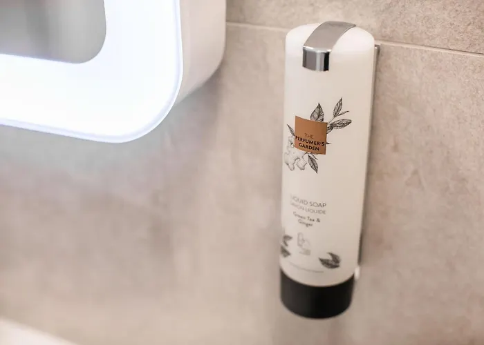 Vesper House Отель 2*