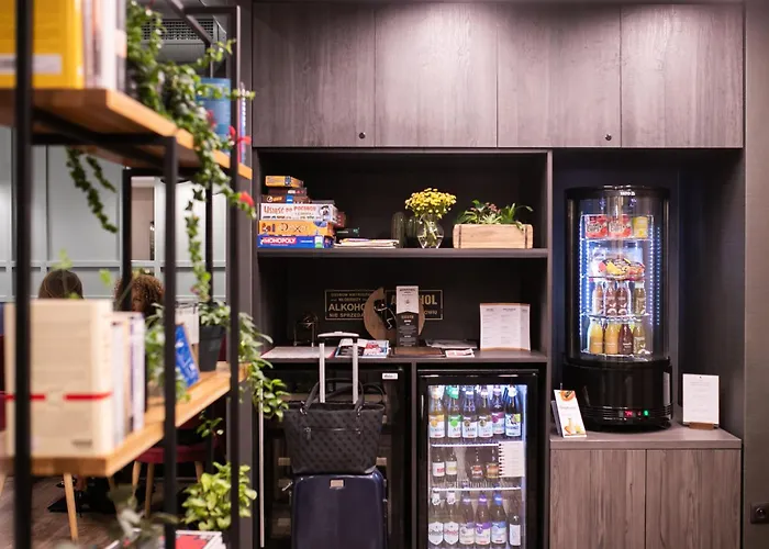 Vesper House Hotell 2*